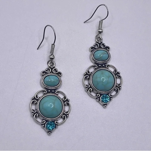 Turquoise Bohemian Earrings - Picture 1 of 3